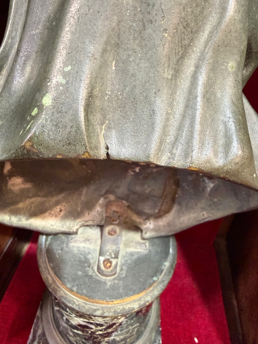 Bust In Bronze In The Antic Style. A Noble Man, A Veil On His Head.-photo-2
