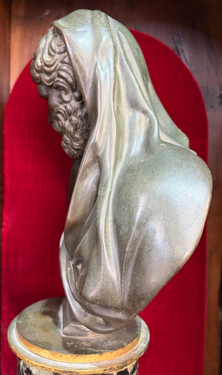 Bust In Bronze In The Antic Style. A Noble Man, A Veil On His Head.-photo-2