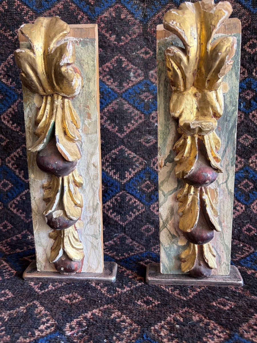 Pair Of 18th-century Gilded Wooden Decorative Pieces
