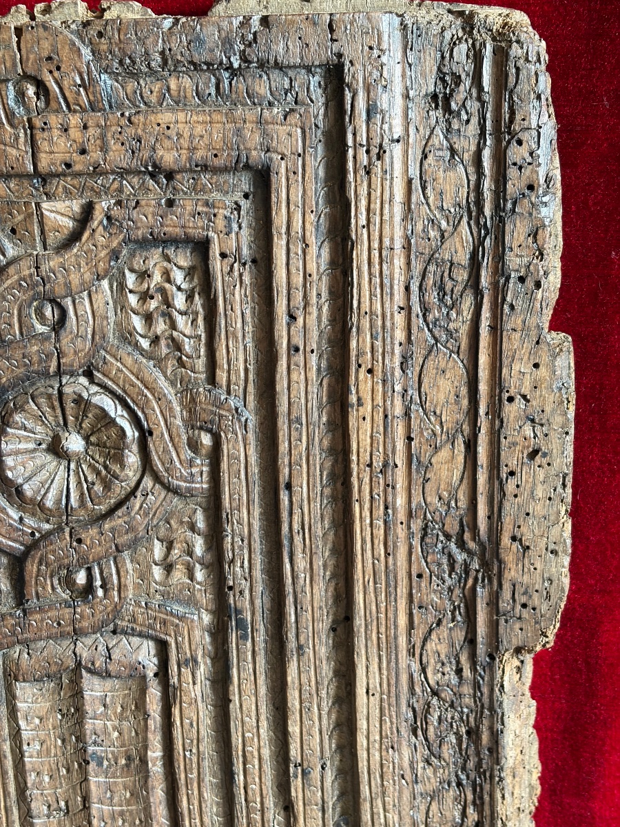 16th-century Carved Wooden Panel-photo-2