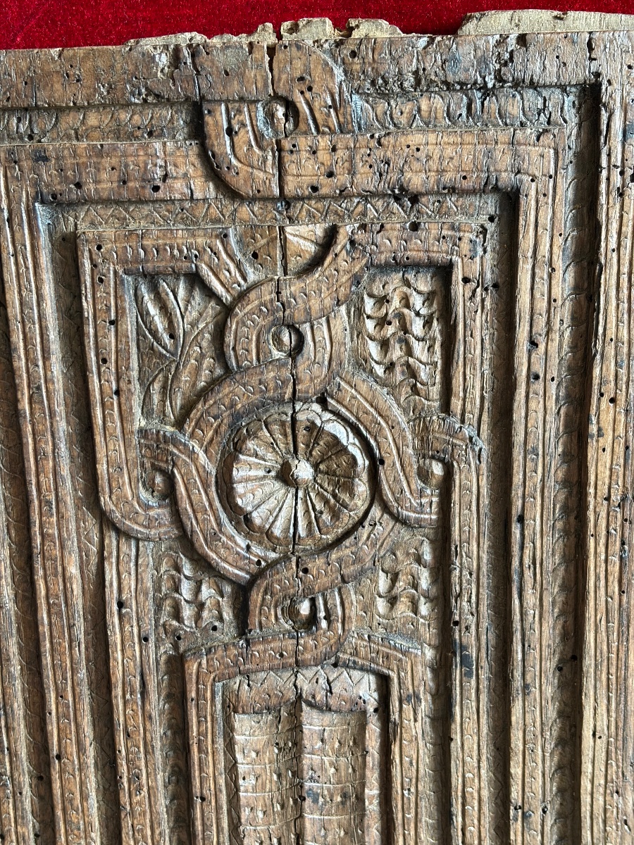 16th-century Carved Wooden Panel-photo-4