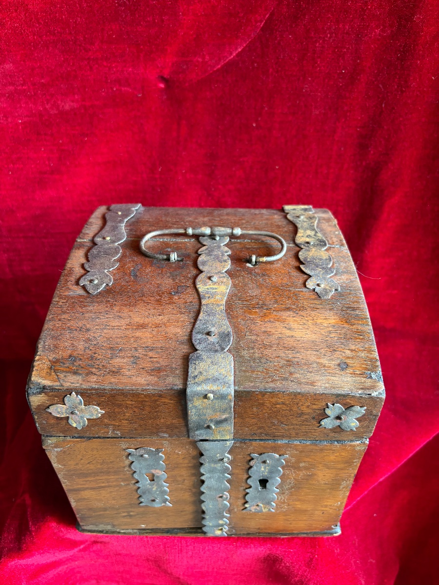 18th-century Box, Doctor's Case, Or Apothecary's Case