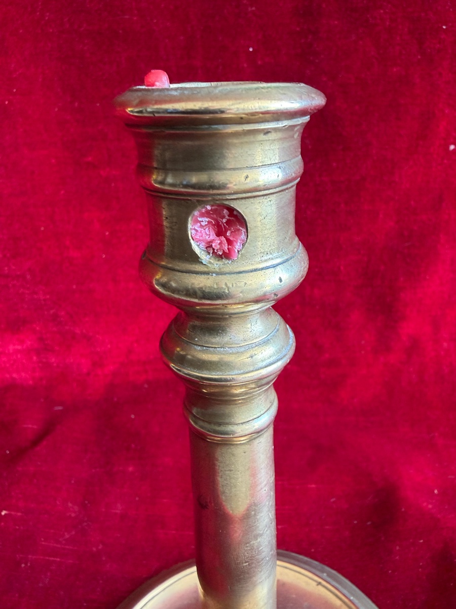 16th–17th-century Column-shaped Candlestick-photo-3