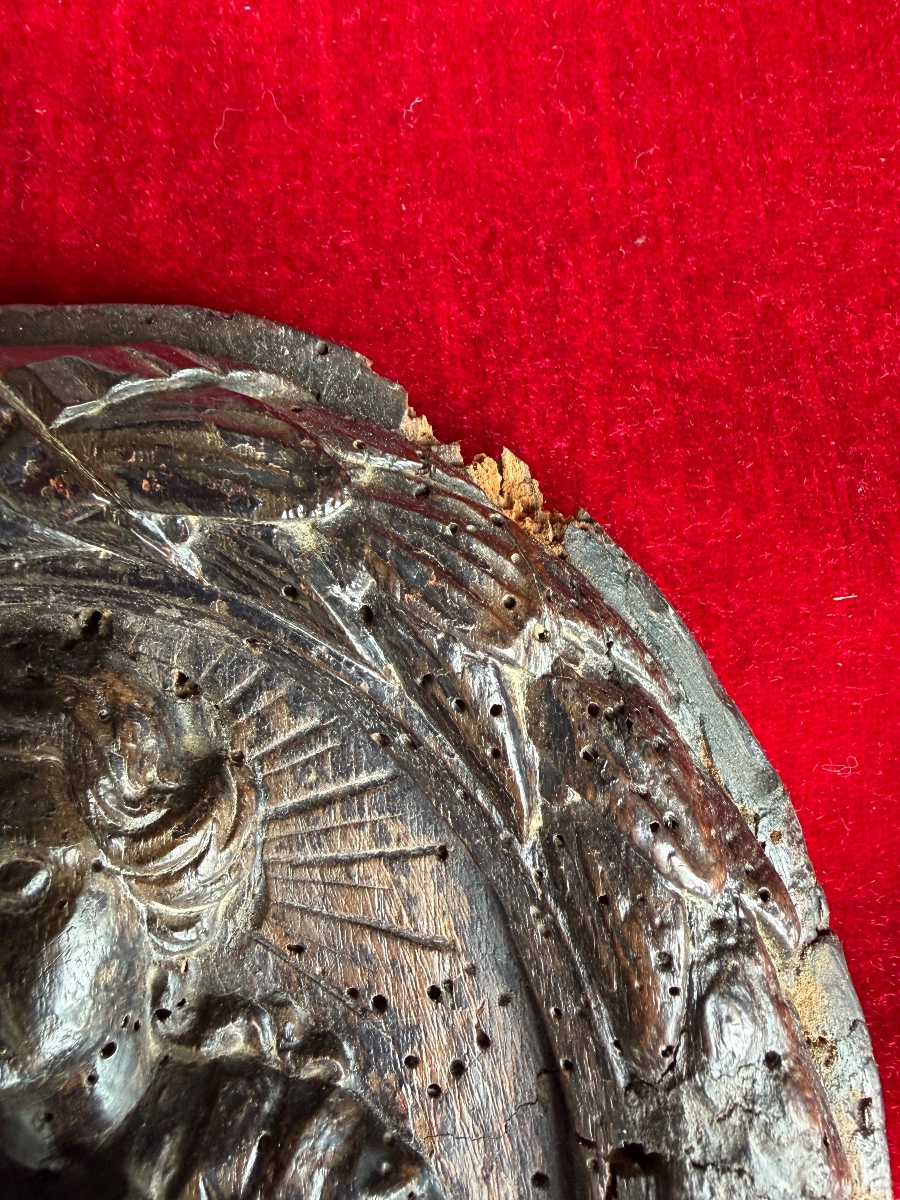 Oval Medallion Made Of Carved Wood -photo-2