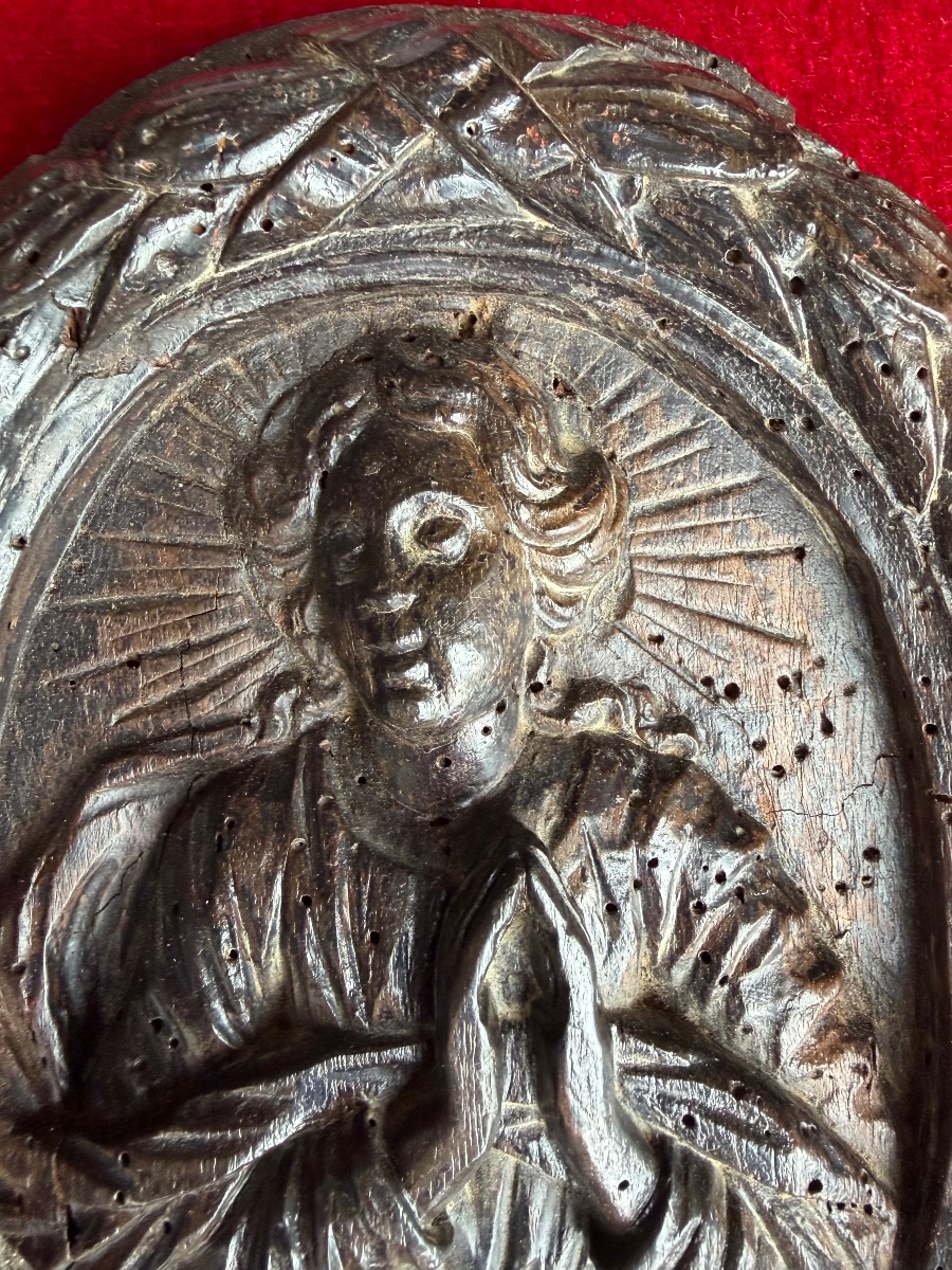 Oval Medallion Made Of Carved Wood -photo-4