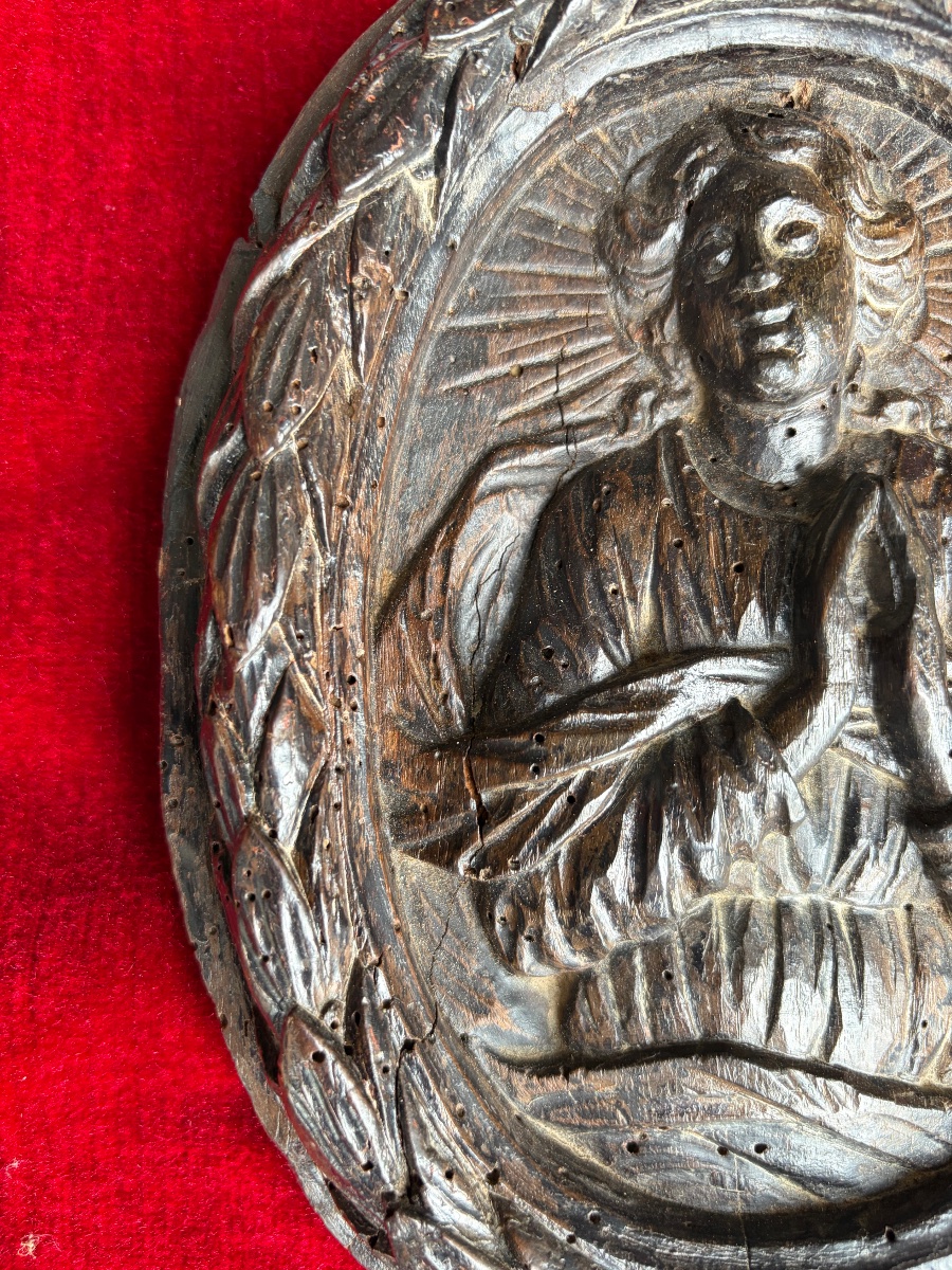 Oval Medallion Made Of Carved Wood -photo-2