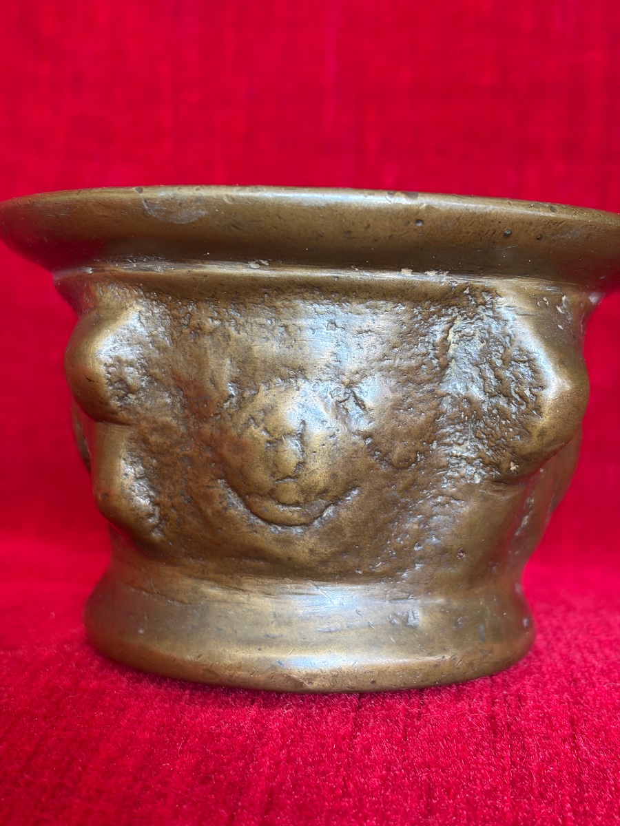 Small Bronze Apothecary Mortar-photo-3