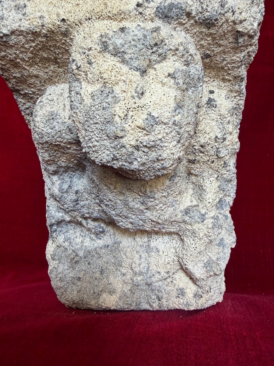 Élément en pierre sculptée roman-photo-1