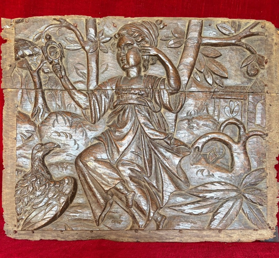 Panneau de bois à décor allegorique