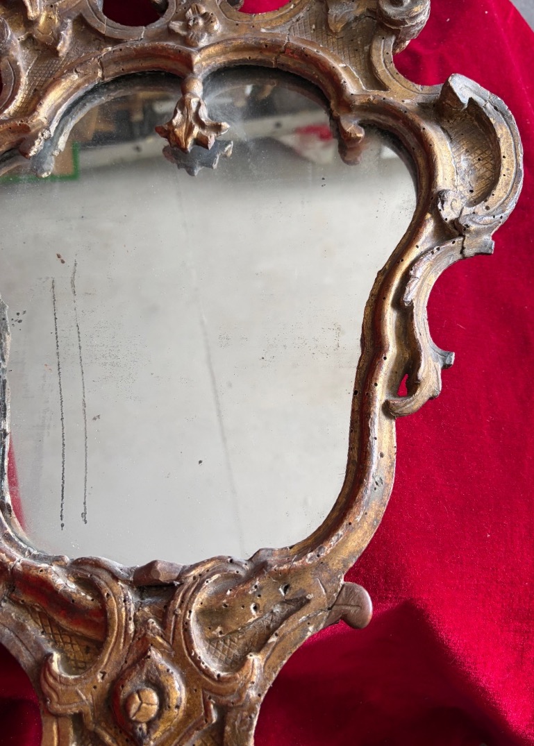 Miroir en bois doré XVIII ème-photo-3