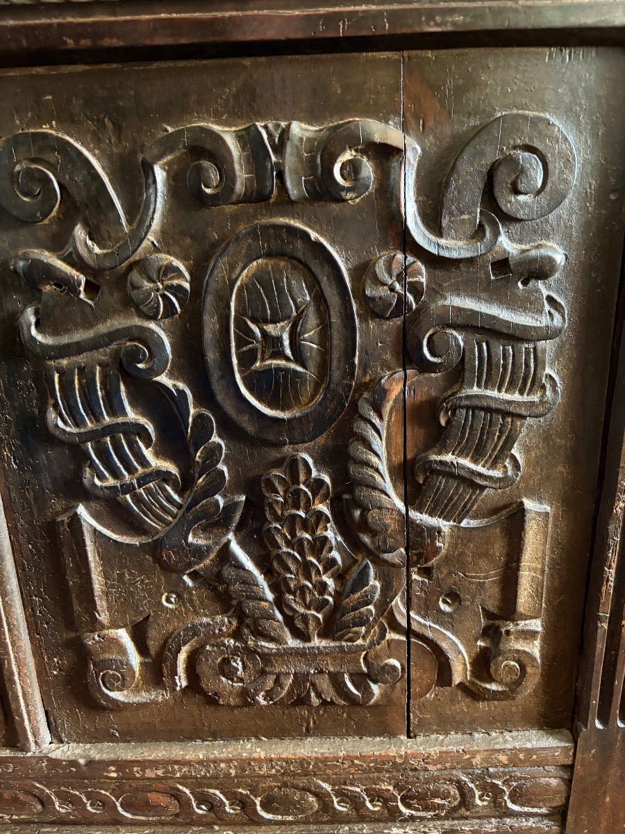 Renaissance-era Chest -photo-1