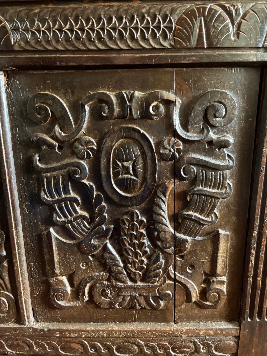 Renaissance-era Chest -photo-5