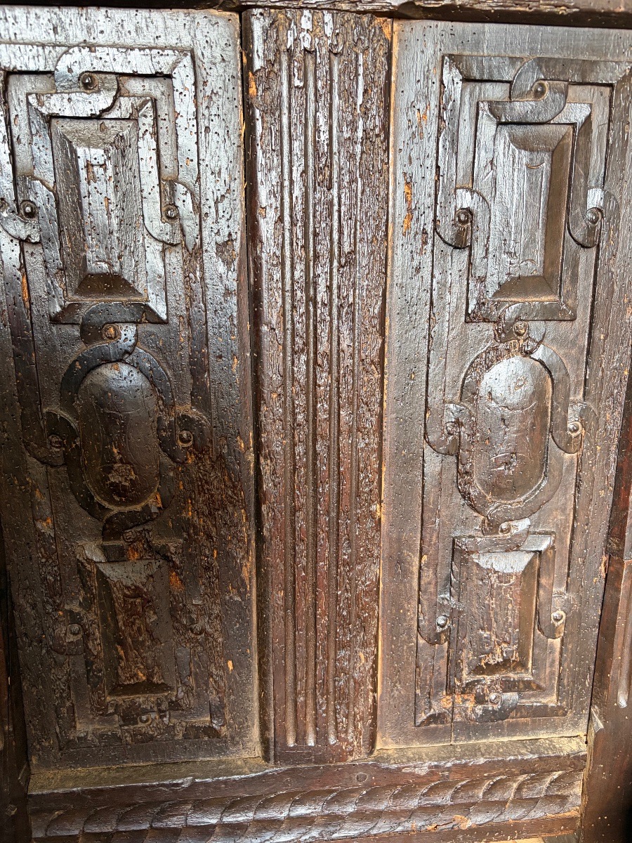 Renaissance-era Chest -photo-6
