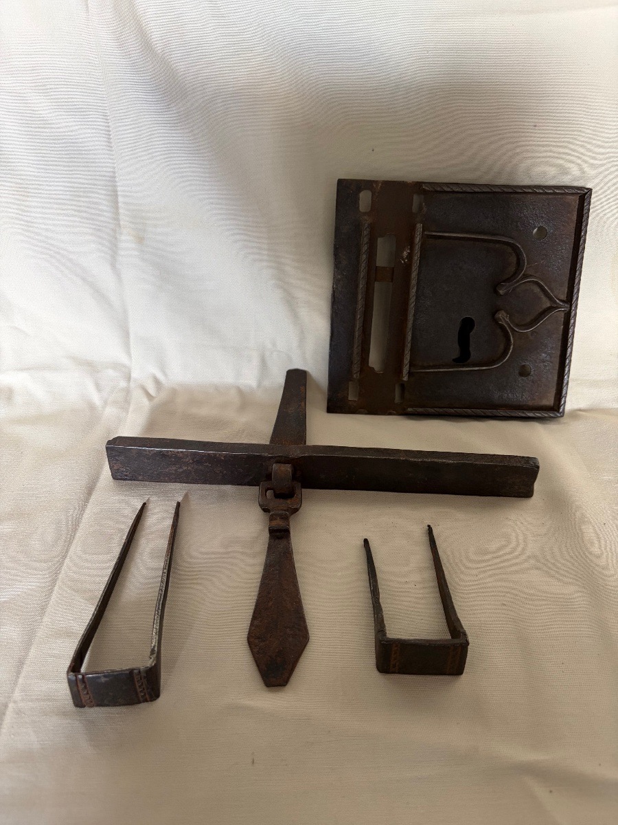 17th-century Door Lock -photo-4