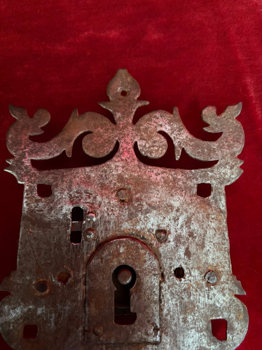 17th-century Chest Lock-photo-3