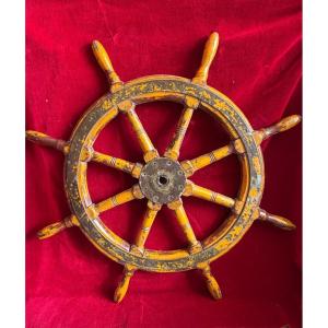 Roue de gouvernail ancienne