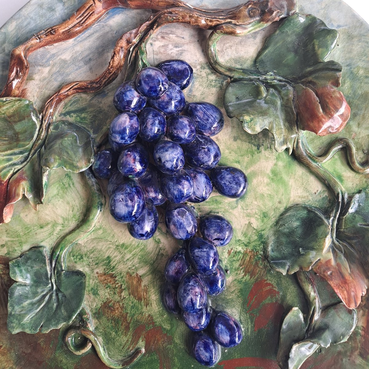 Longchamp Barbotine Dish With A Bunch Of Grapes And Vine Leaves Motif-photo-2