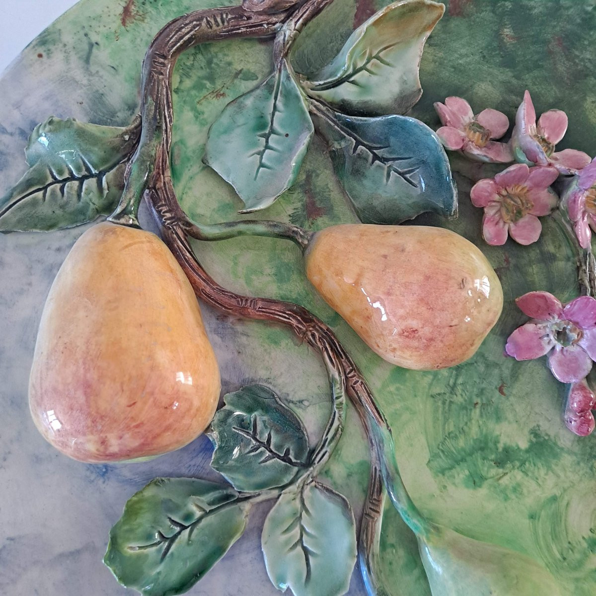 Longchamp Barbotine Dish With Pear Decoration-photo-3