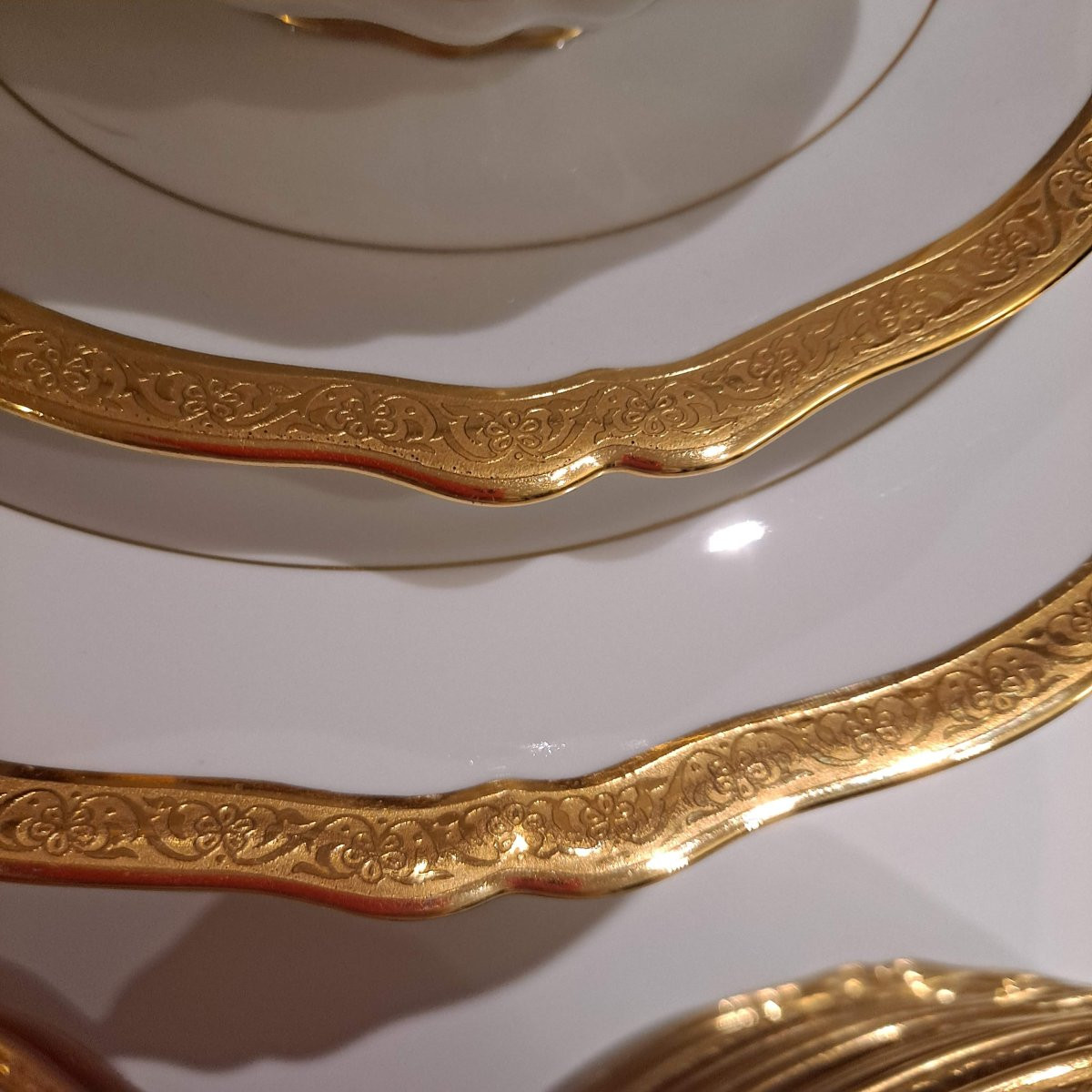 Porcelain Dinner Service Ribes à Limoges-photo-1