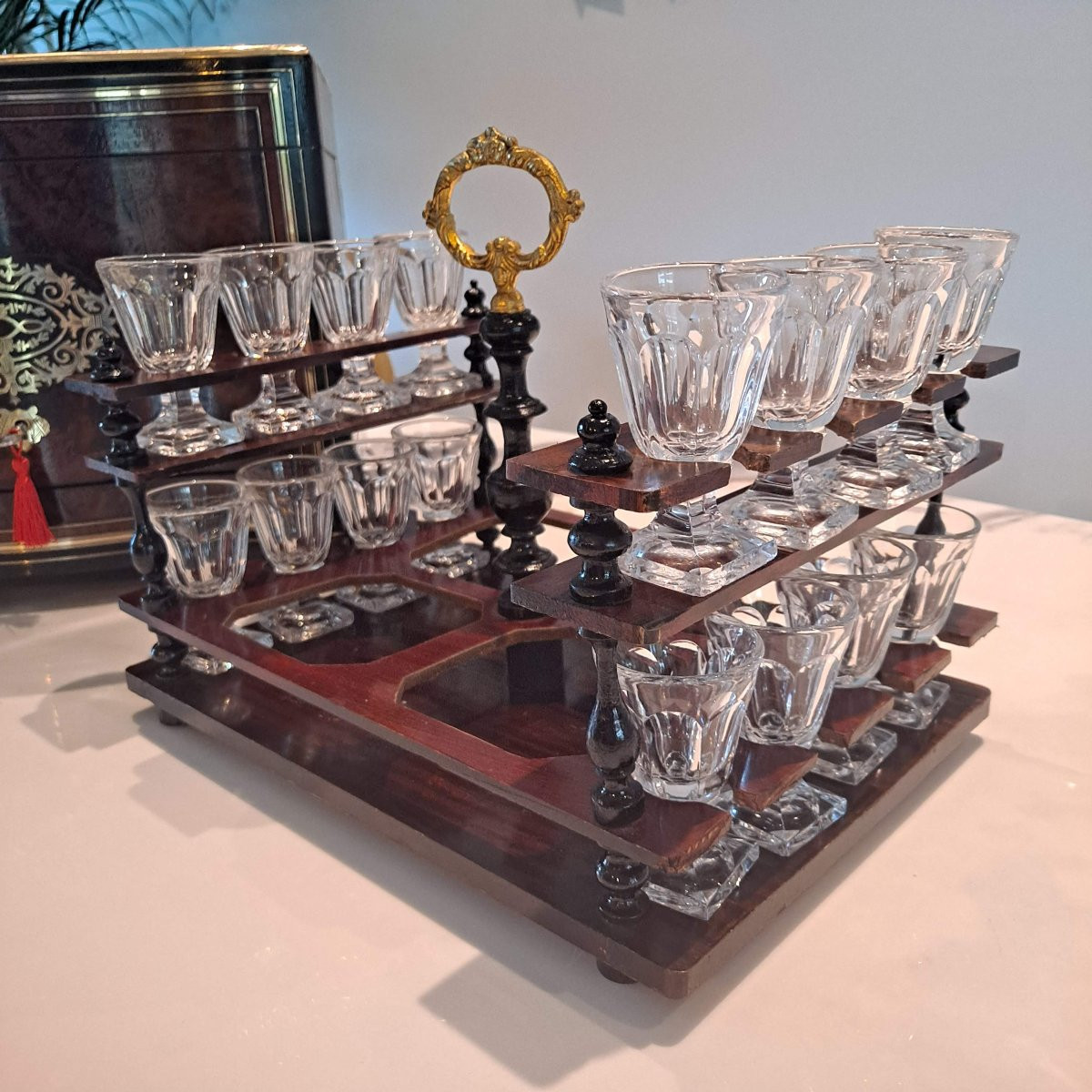 Cave à liqueur Napoléon III loupe d'amboine Verrerie complète-photo-3