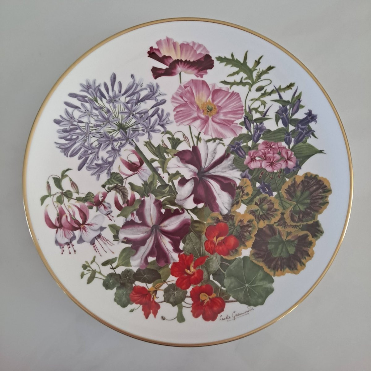 Série de 12 assiettes en WEDGWOOD "les fleurs des 12 mois de l'année" d'après Leslie GREENWOOD-photo-2