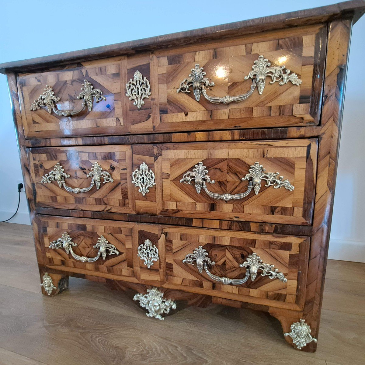 Regency Chest Of Drawers