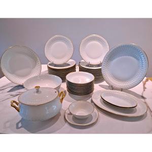 Service BERNARDAUD à Limoges porcelaine blanche filet doré