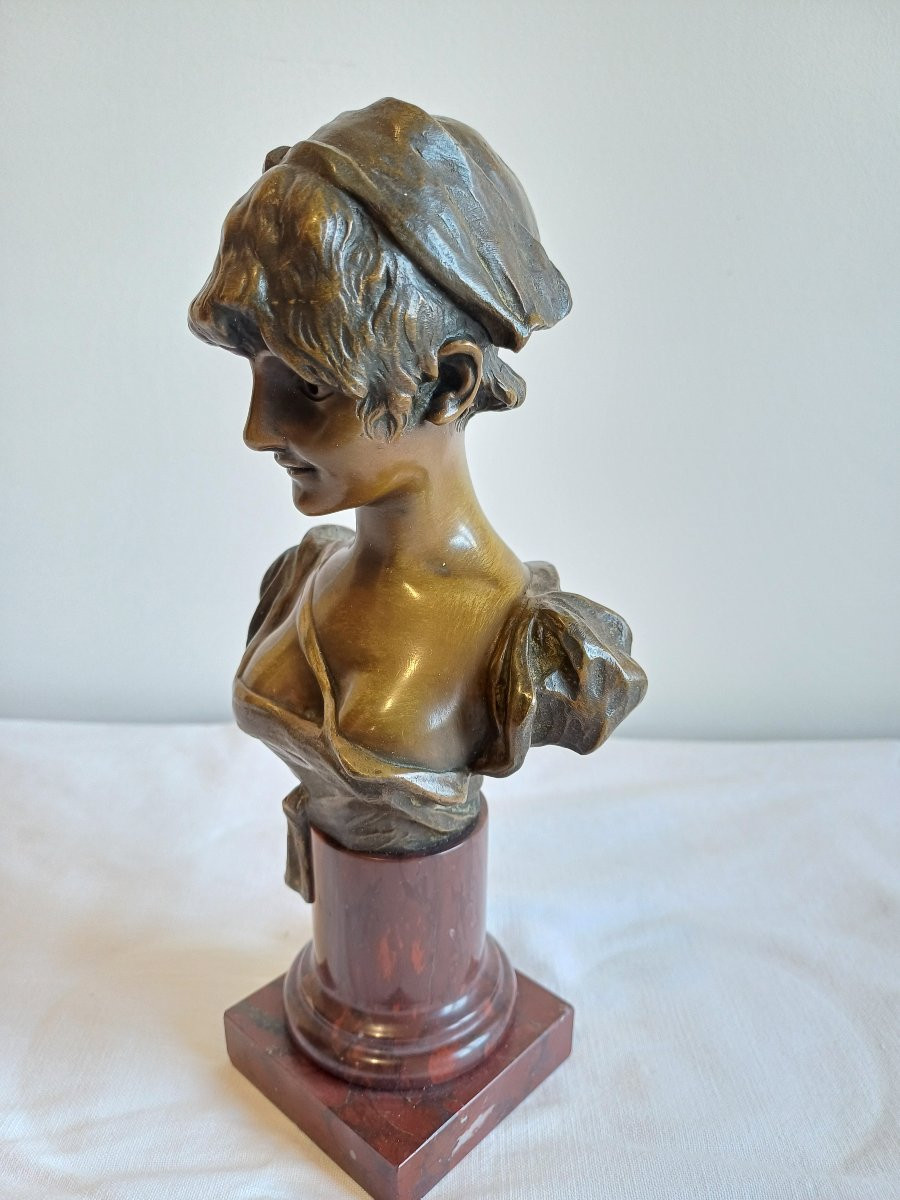 Bust Of A Woman-photo-2