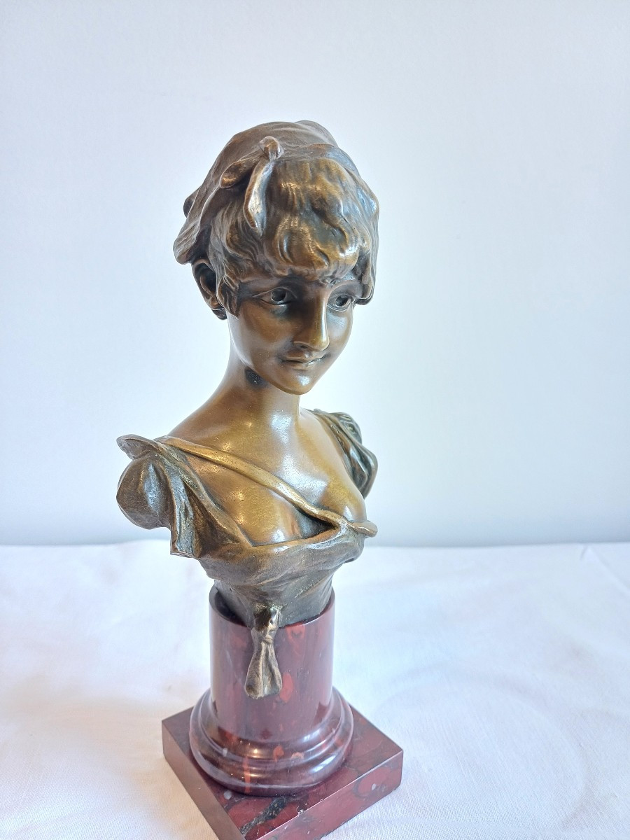 Bust Of A Woman