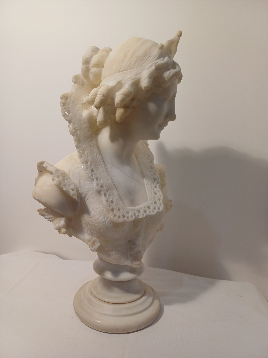 Bust Of A Woman In Alabaster -photo-3