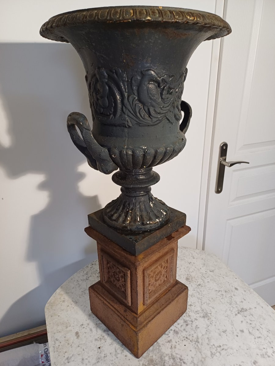 Grand Vase Medicis avec socle en fonte-photo-2
