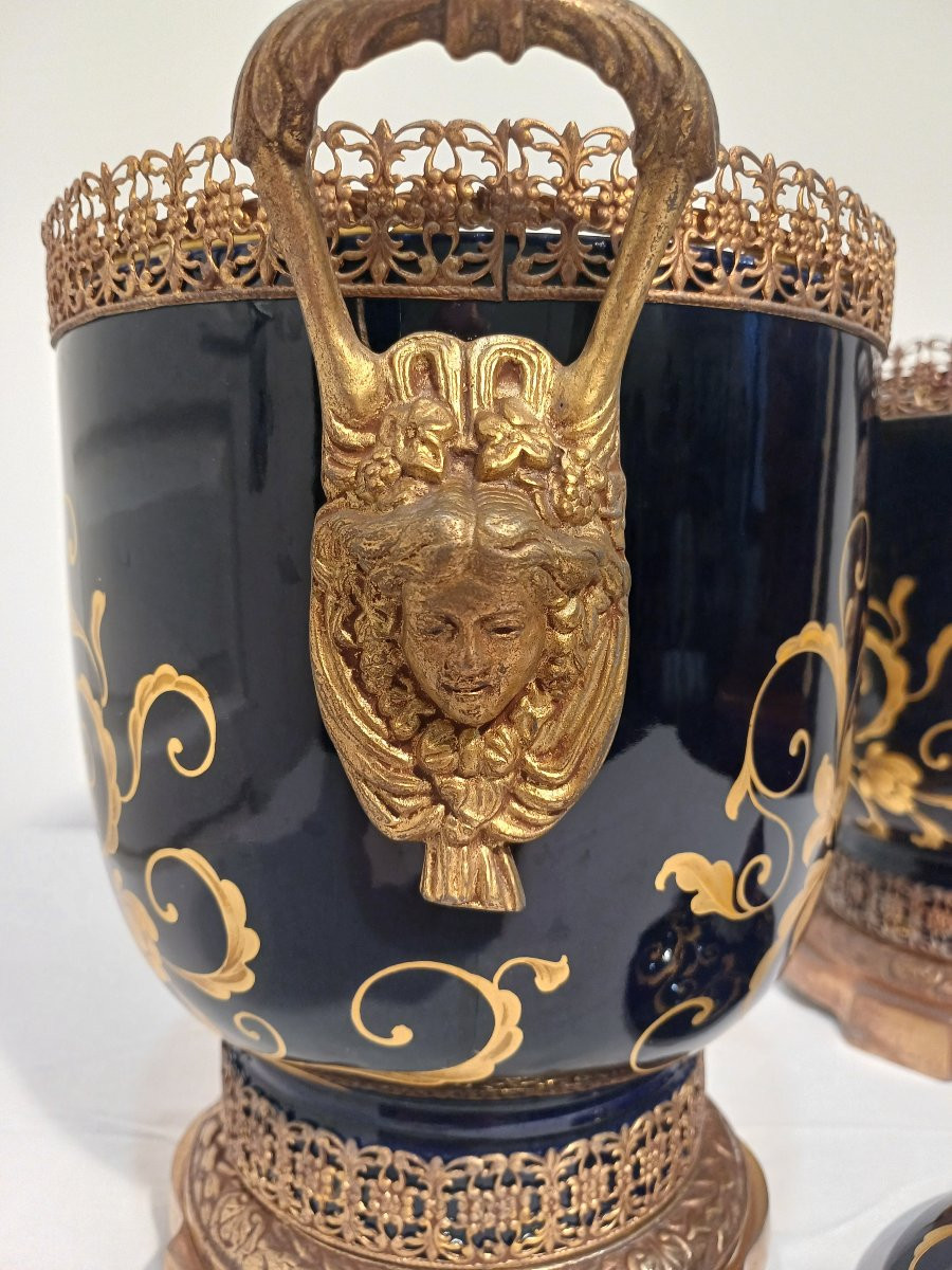 Paire de Sceaux à glaces et bouteilles en porcelaine  et bronze-photo-1