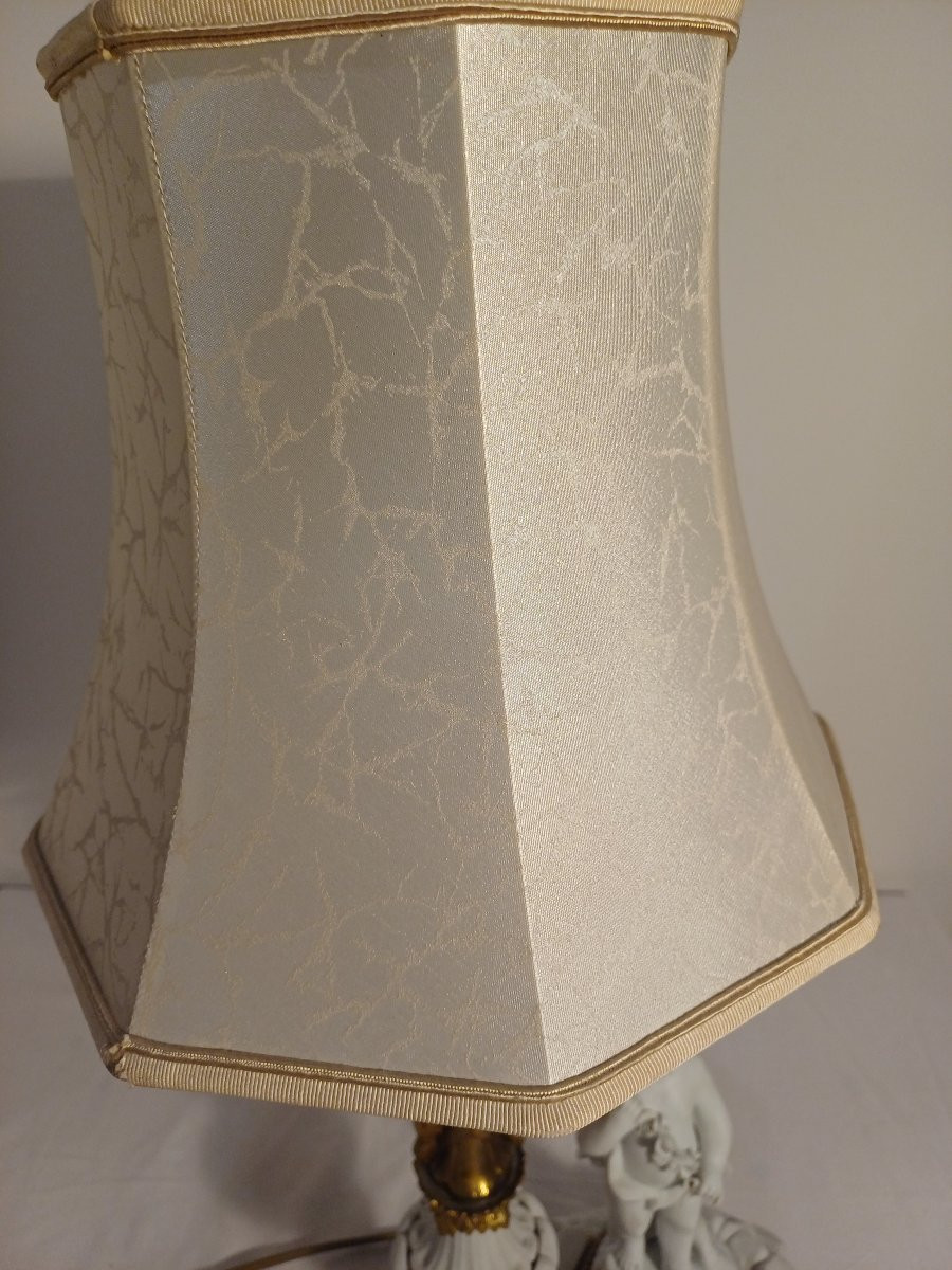 Bronze And Biscuit Lamp With Cherub Sculpture -photo-1