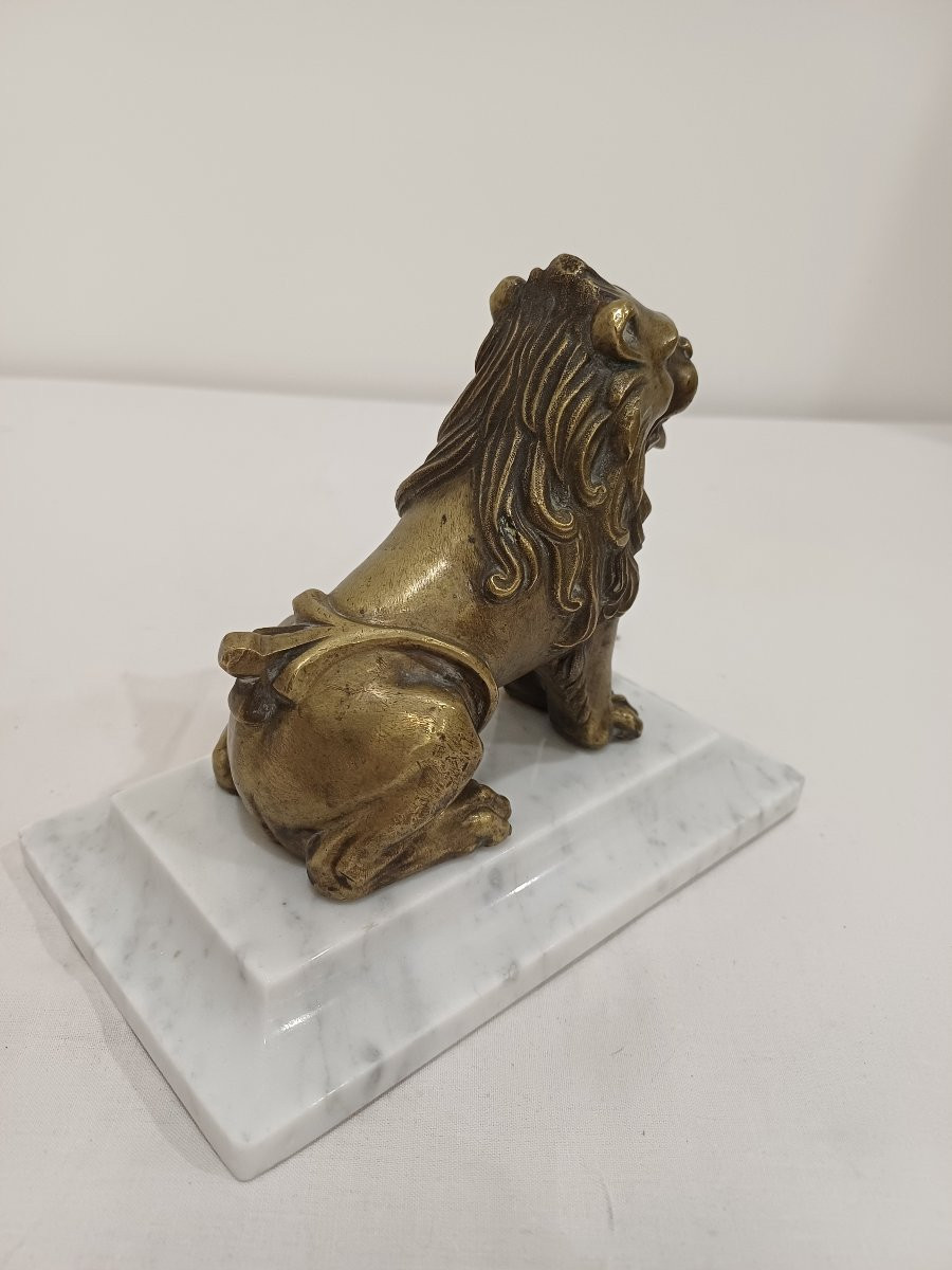 Lion en Bronze sur socle en marbre -photo-3