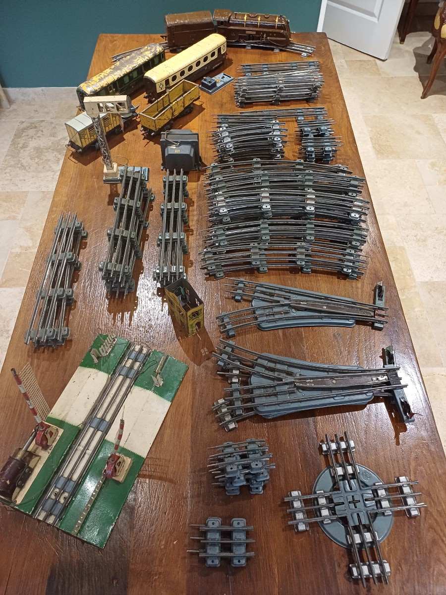 Vintage Train And Accessories From The Jef Brand