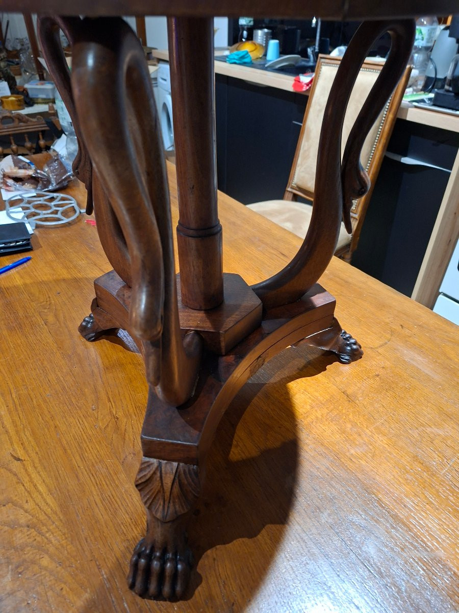 Guéridon tripode aux Cygnes en acajou  dessous marbre-photo-1