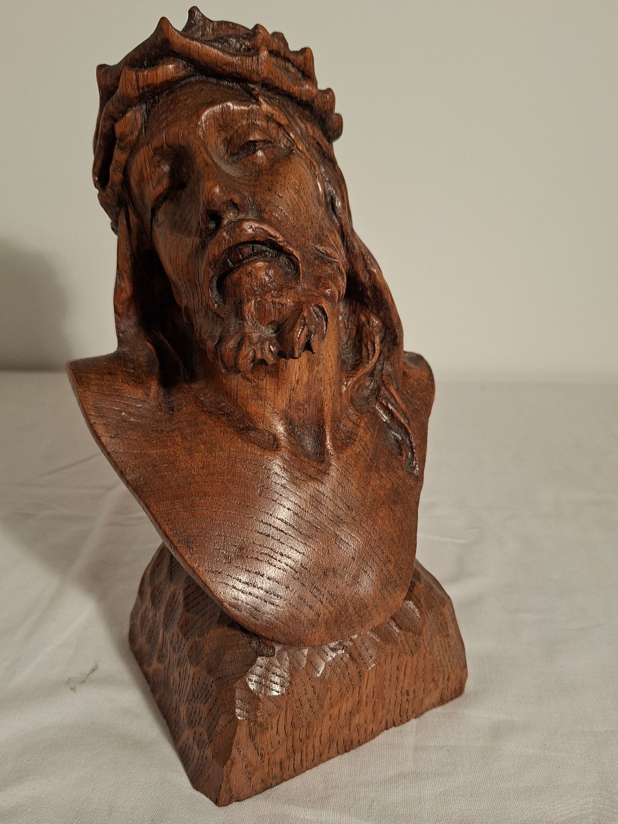 Bust Of Christ With A Crown Of Thorns 