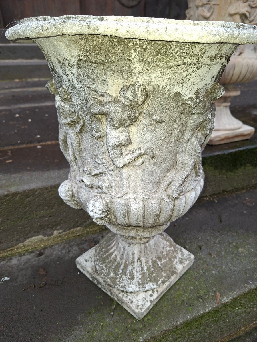 Suite de Vases Medicis à Décors de Personnages Dansant à l'antique -photo-3