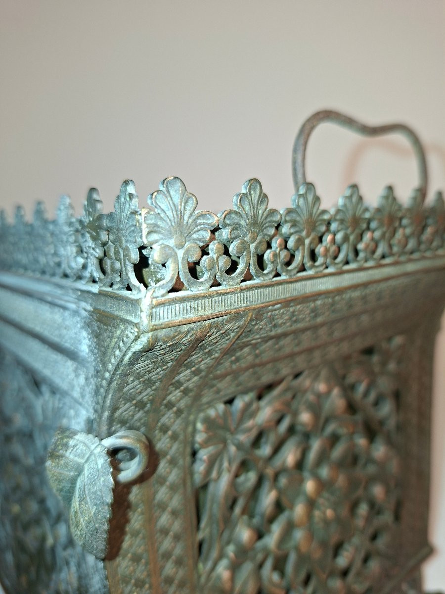 Napoleon III Style Copper Planter With Patinated Repoussé Finish, Louis XVI Style -photo-4