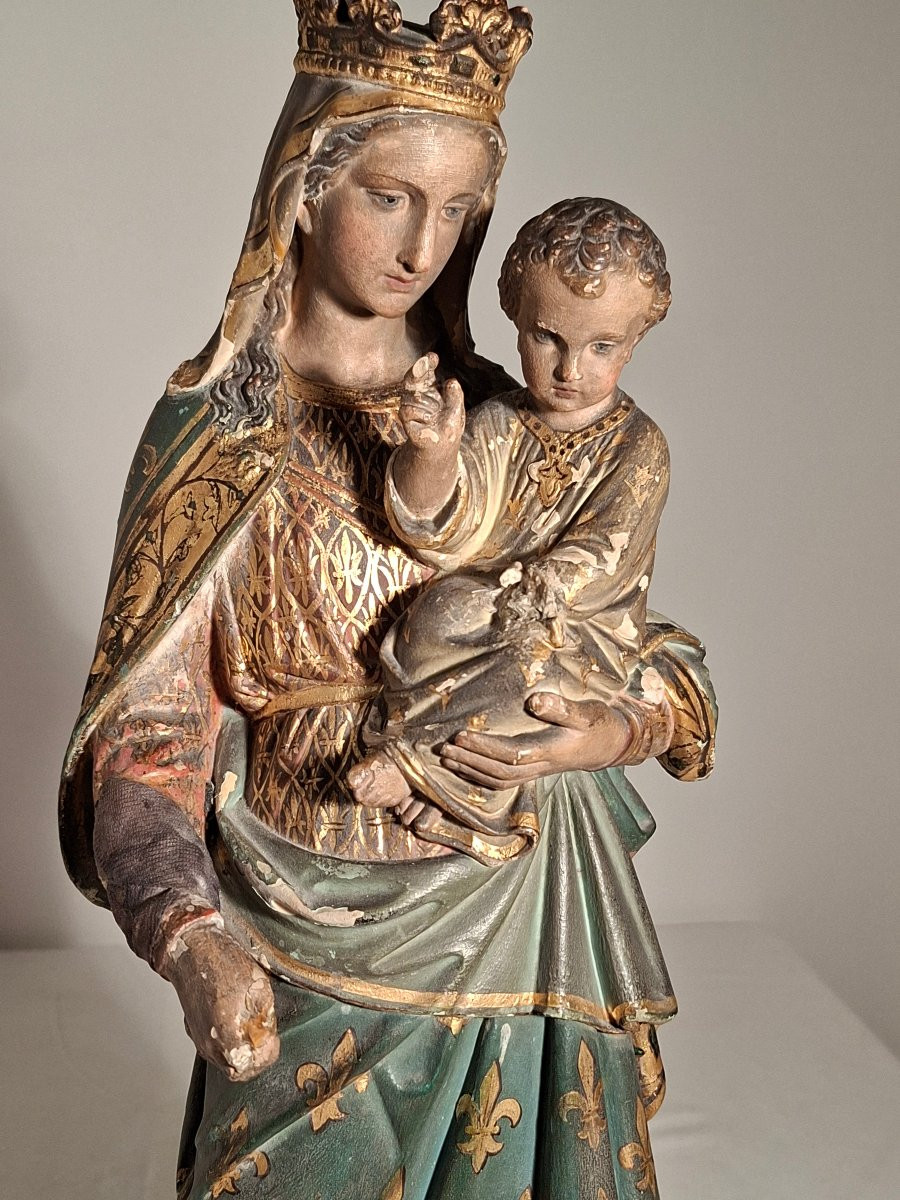 Vierge couronnée et l'Enfant en Plâtre Peint en Polychrome -photo-2
