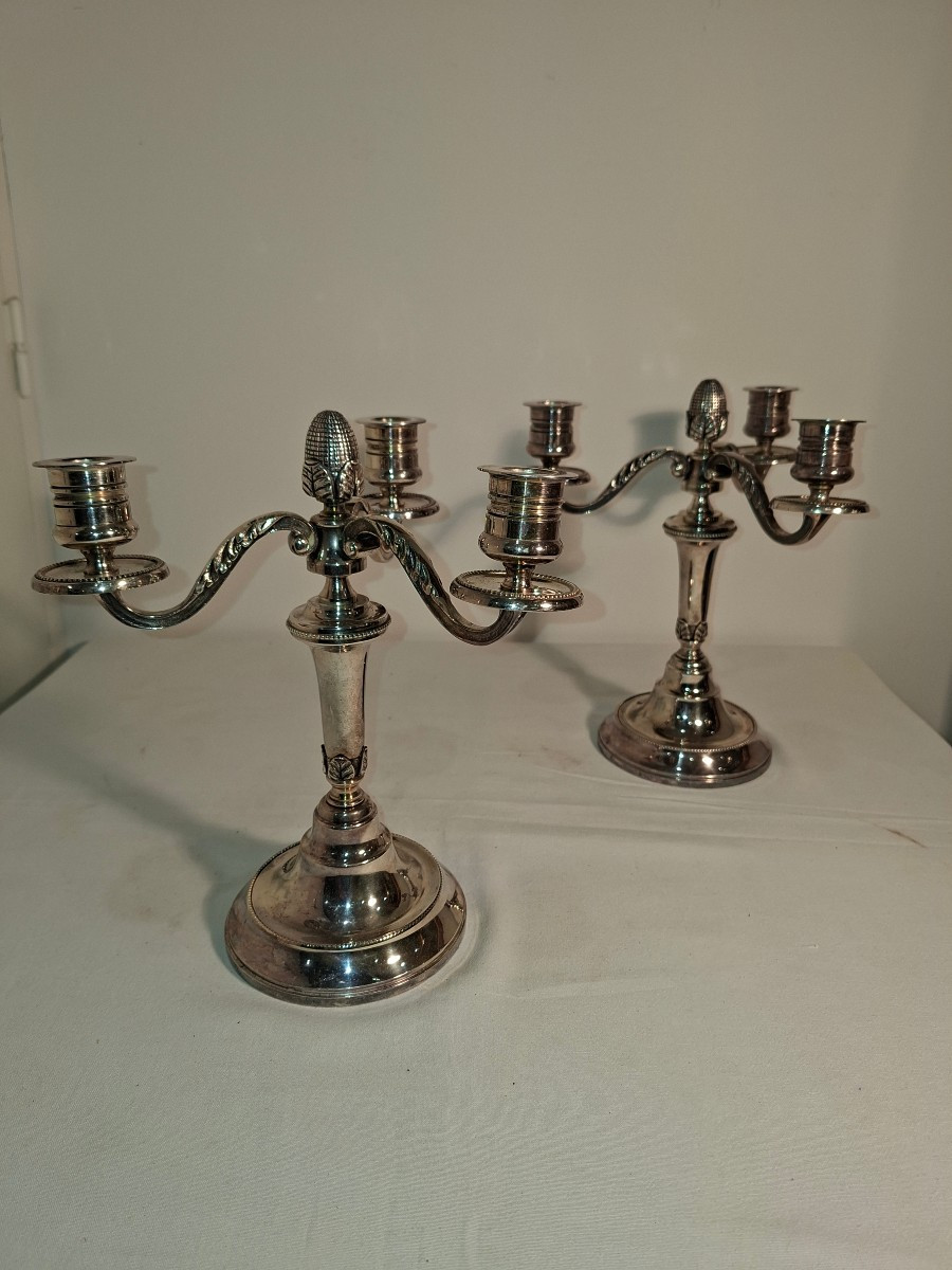 Paire de Chandeliers/ Candélabres en Metal Argenté à 3 Lumieres
