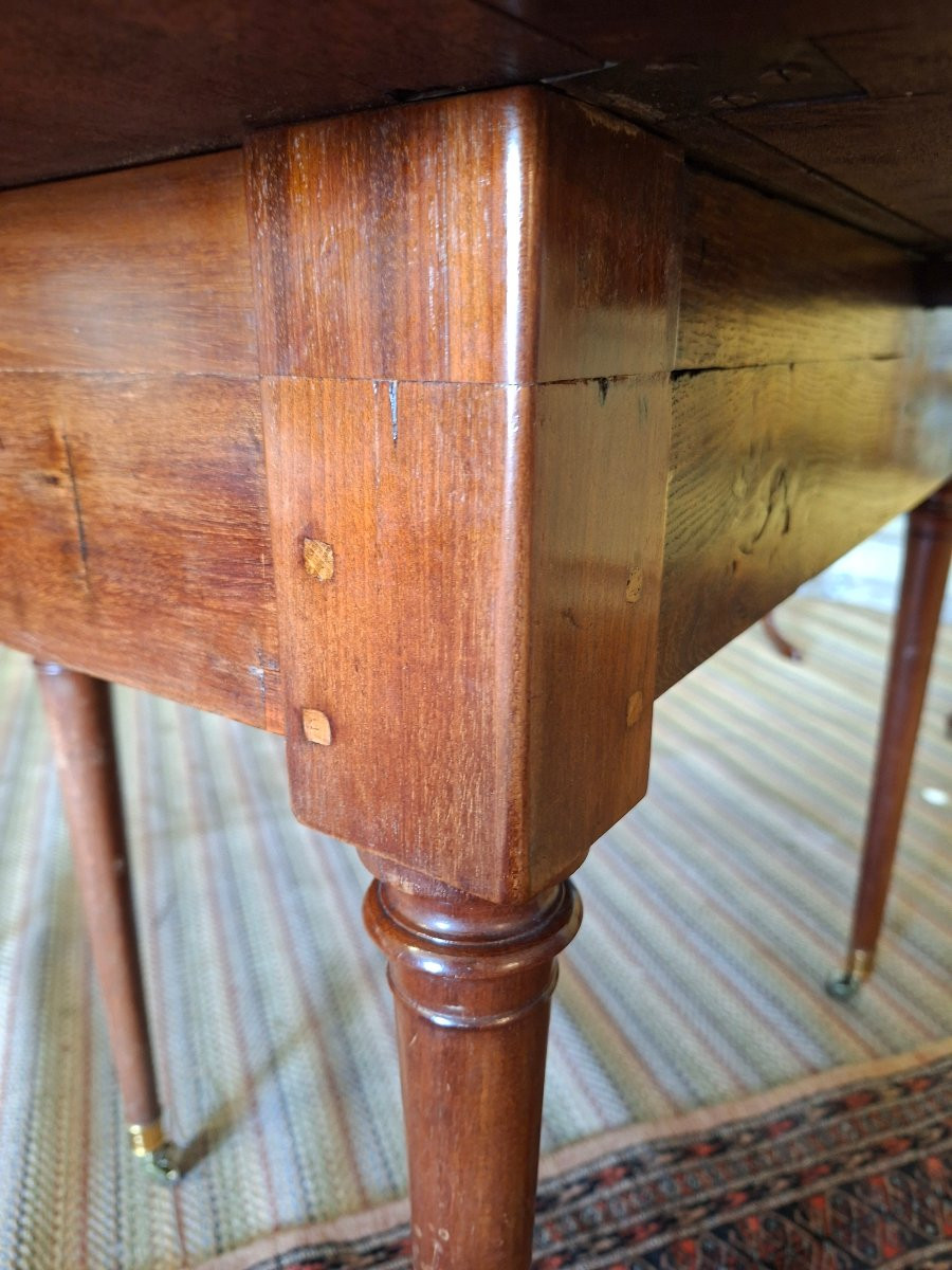 Mahogany Shutter Table On 6 Castor Legs With Extensions-photo-2