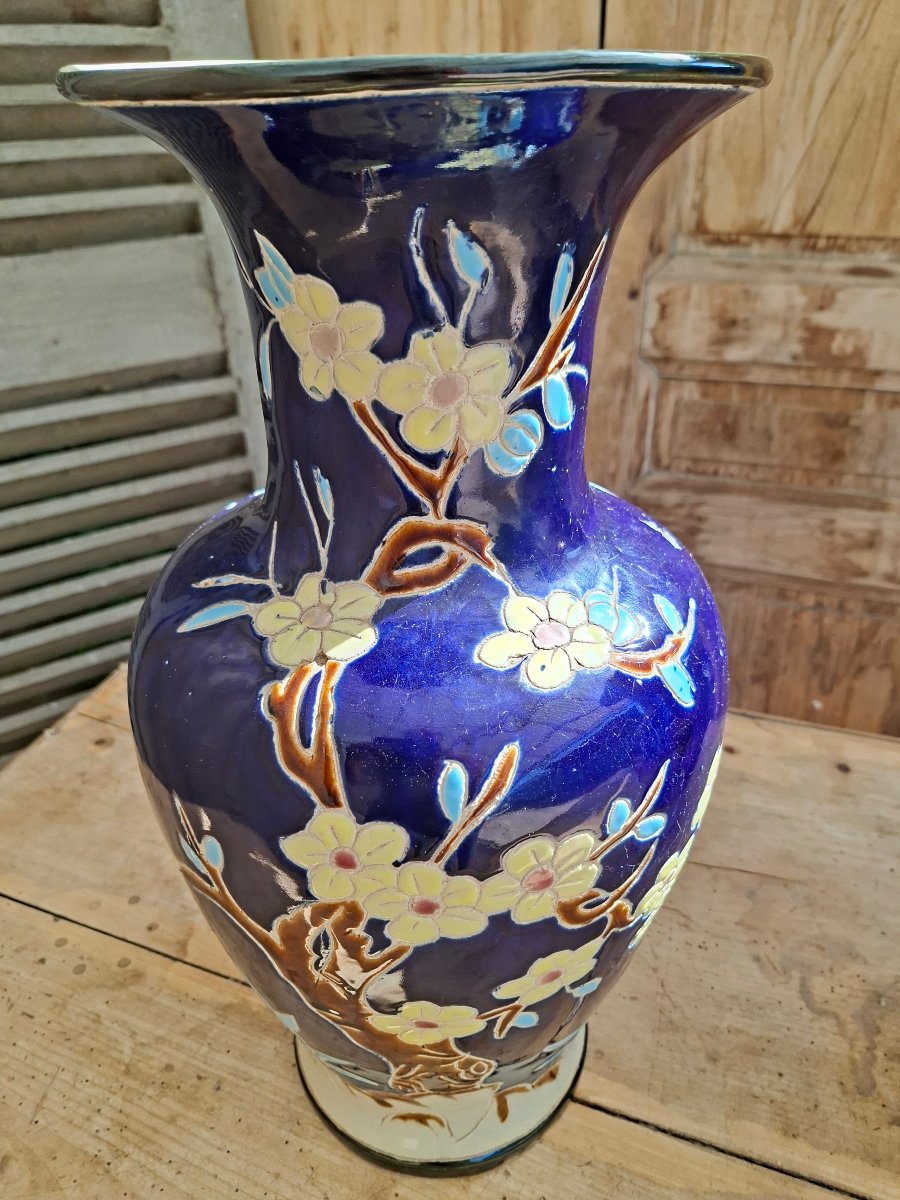 Grand Vases à Décors de Fleurs en bas relief-photo-3