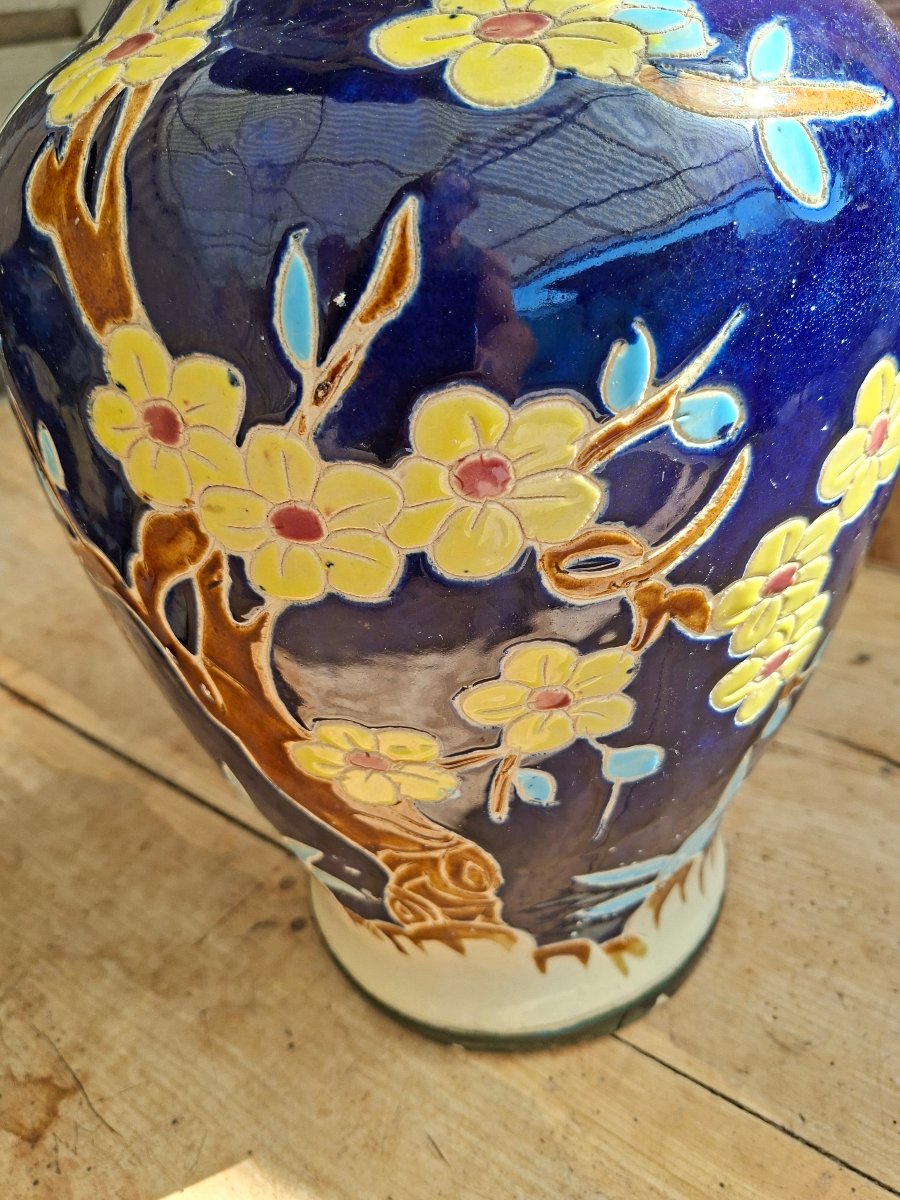 Grand Vases à Décors de Fleurs en bas relief-photo-2