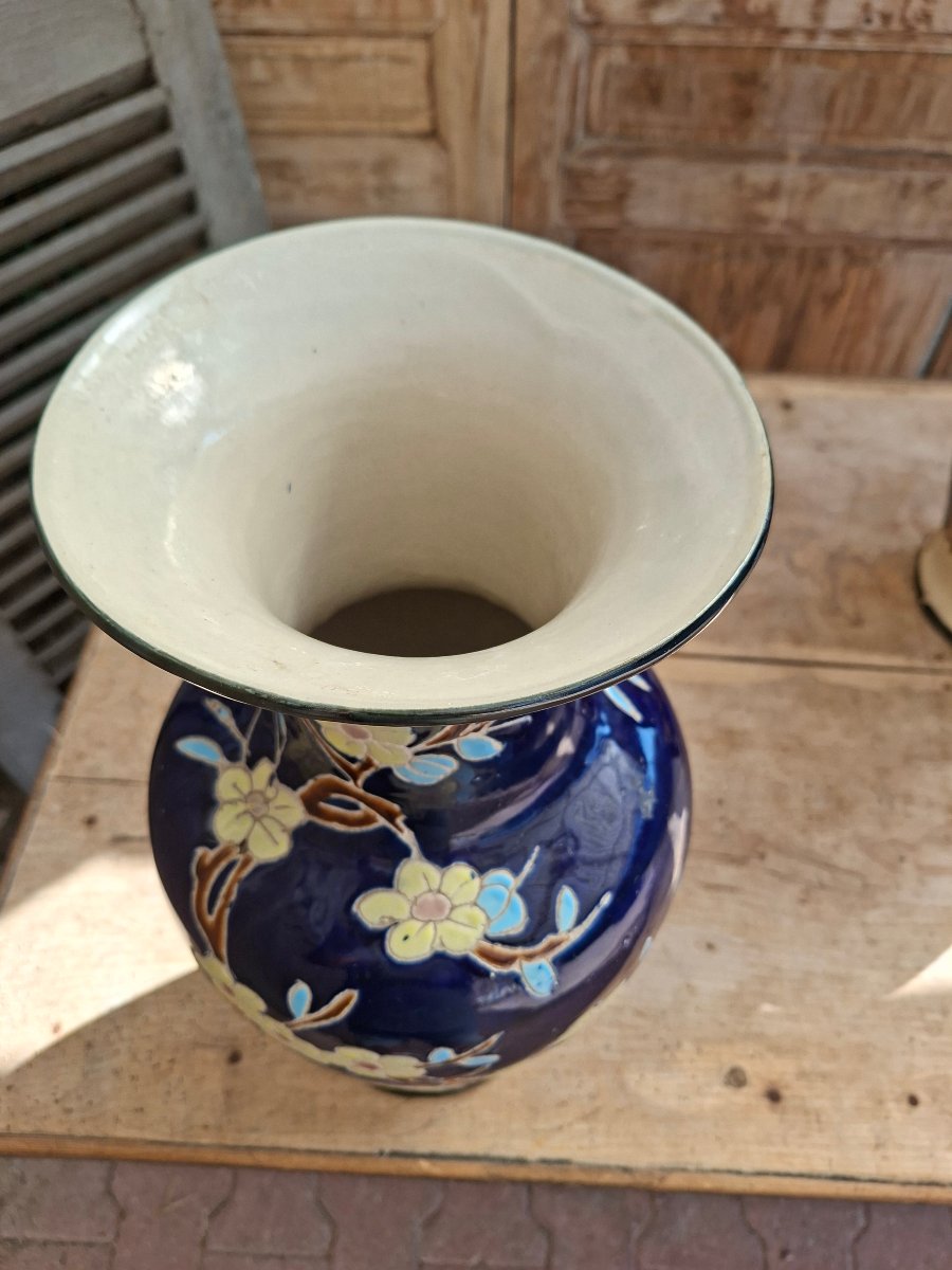 Grand Vases à Décors de Fleurs en bas relief-photo-3