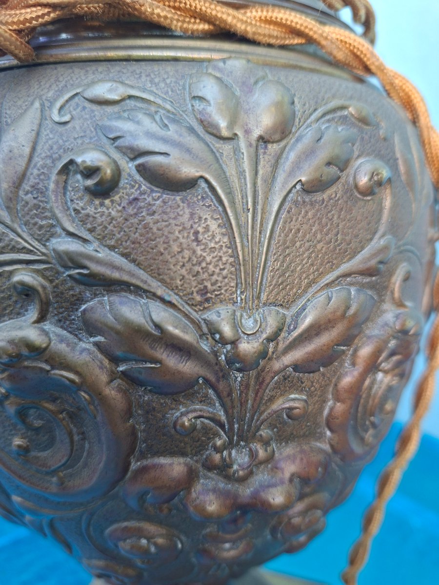 Lampe en Bronze à Décors de Chimères -photo-3