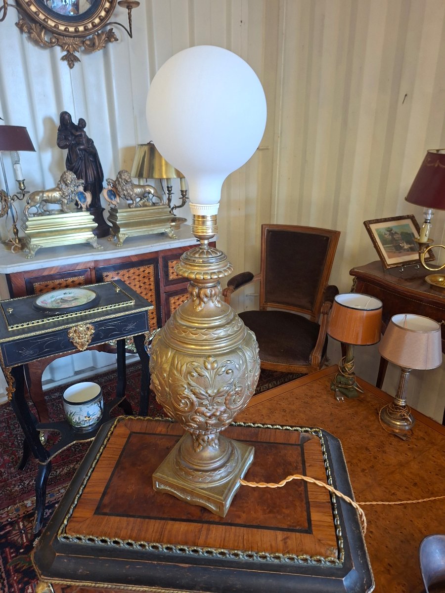 Lampe en Bronze à Décors de Chimères 