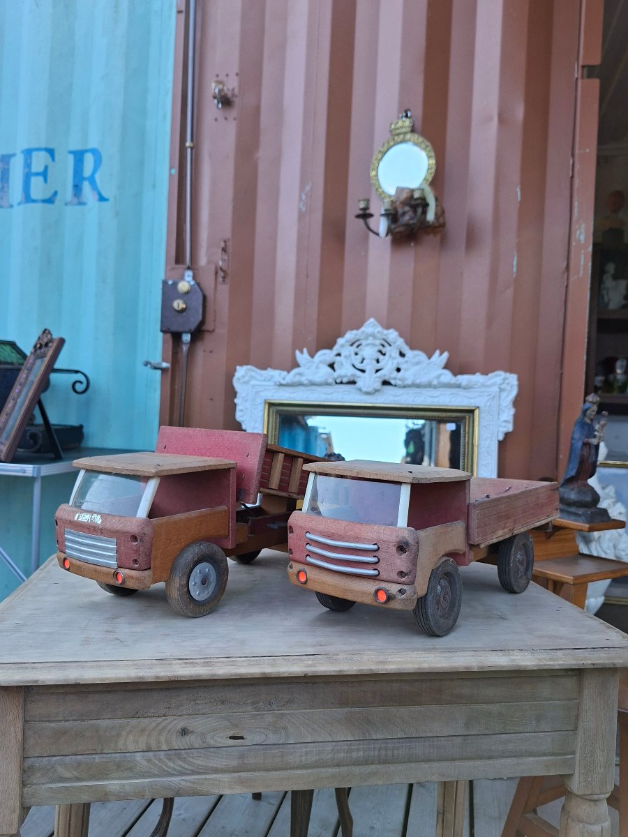 Proantic: Vintage Wooden Toy