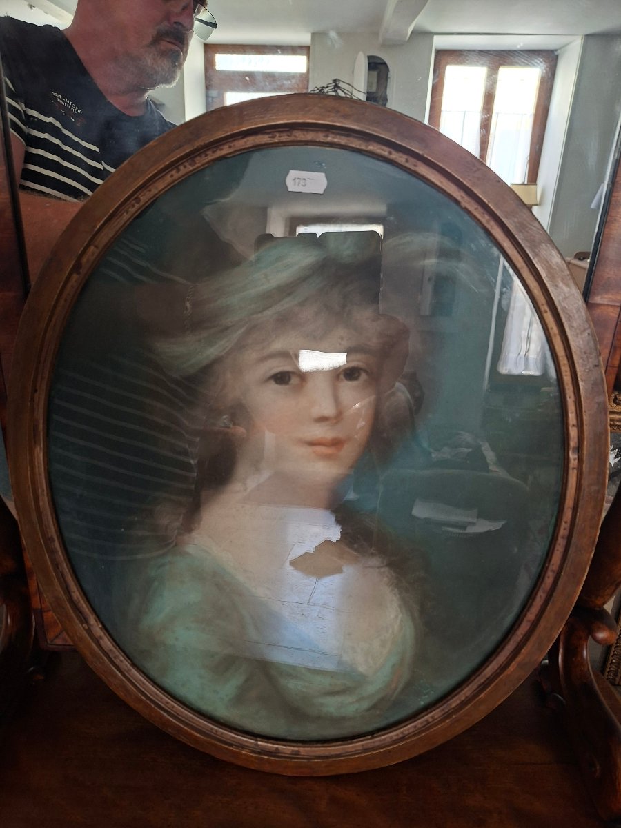 Paire de Pastels Portrait de Femmes Élégantes -photo-2