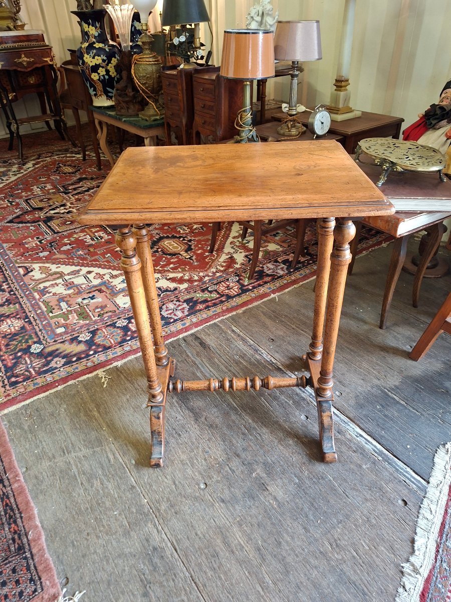 Side Table With 4 Legs